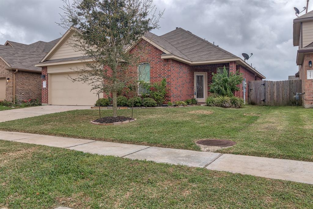 Property photo for 5183 Kendall Cove Court, Alvin, TX