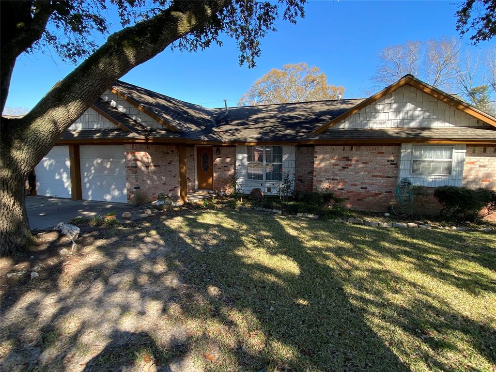 Property photo for 224 Meadowlawn Street, Shoreacres, TX