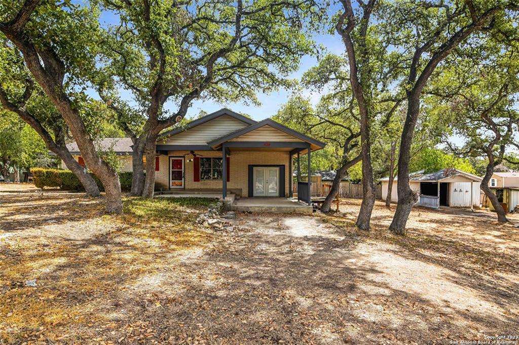 Property photo for 634 Flatrock Drive, Canyon Lake, TX